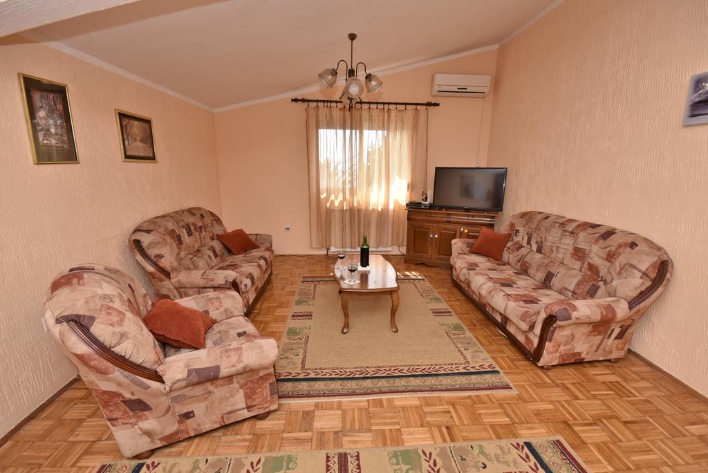Guest House Vukmarkovic Сутоморе Екстериор снимка